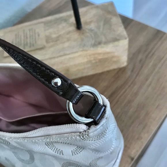 Coach Op Art Pleated Pouch Crossbody with Patent Leather Trim - Picture 9 of 13